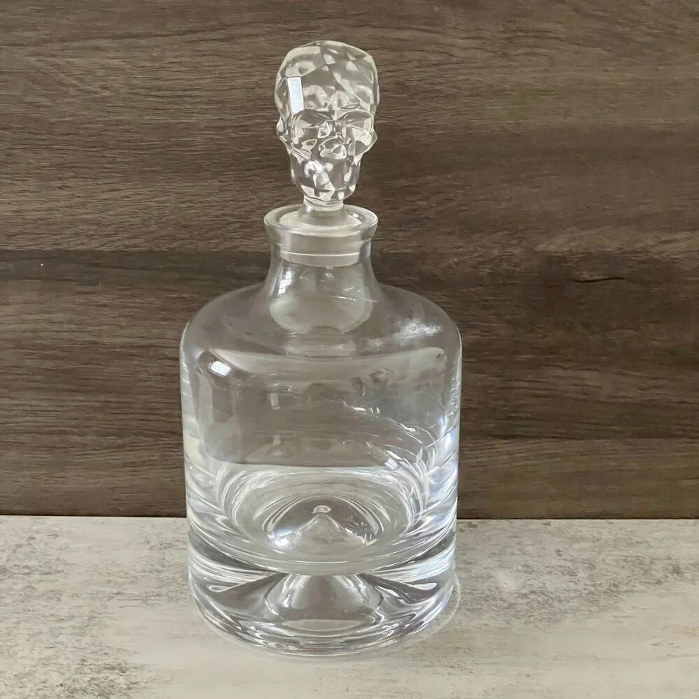 NWOB Nude Shade Whisky Decanter Skull Shaped Stopper Lead Free Crystal 42oz